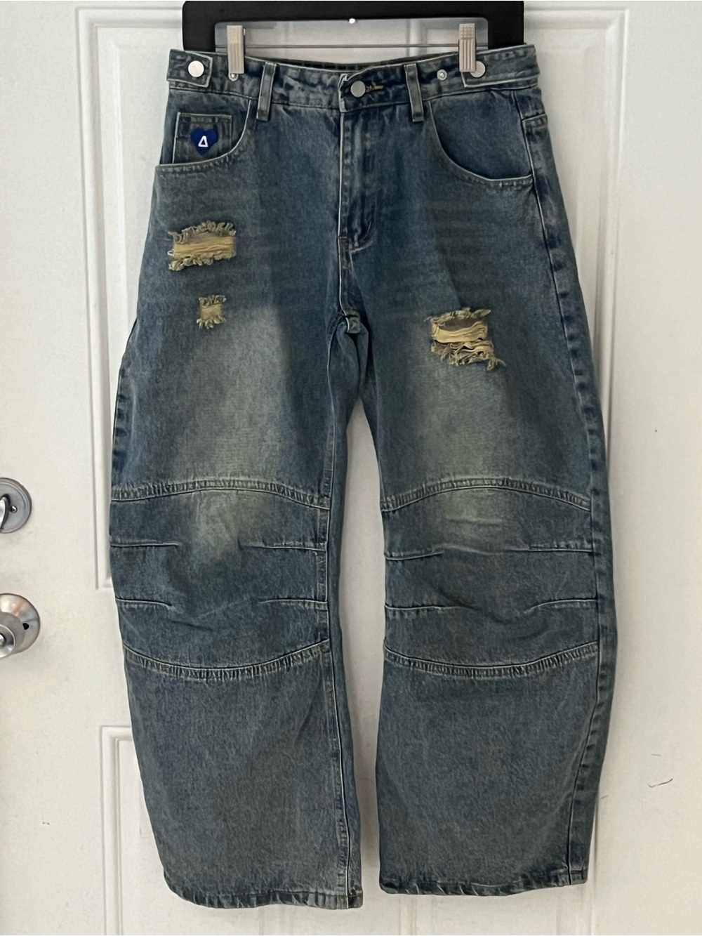 Aelfric  Eden Men's Distressed baggy Fit Jeans - Washed blue